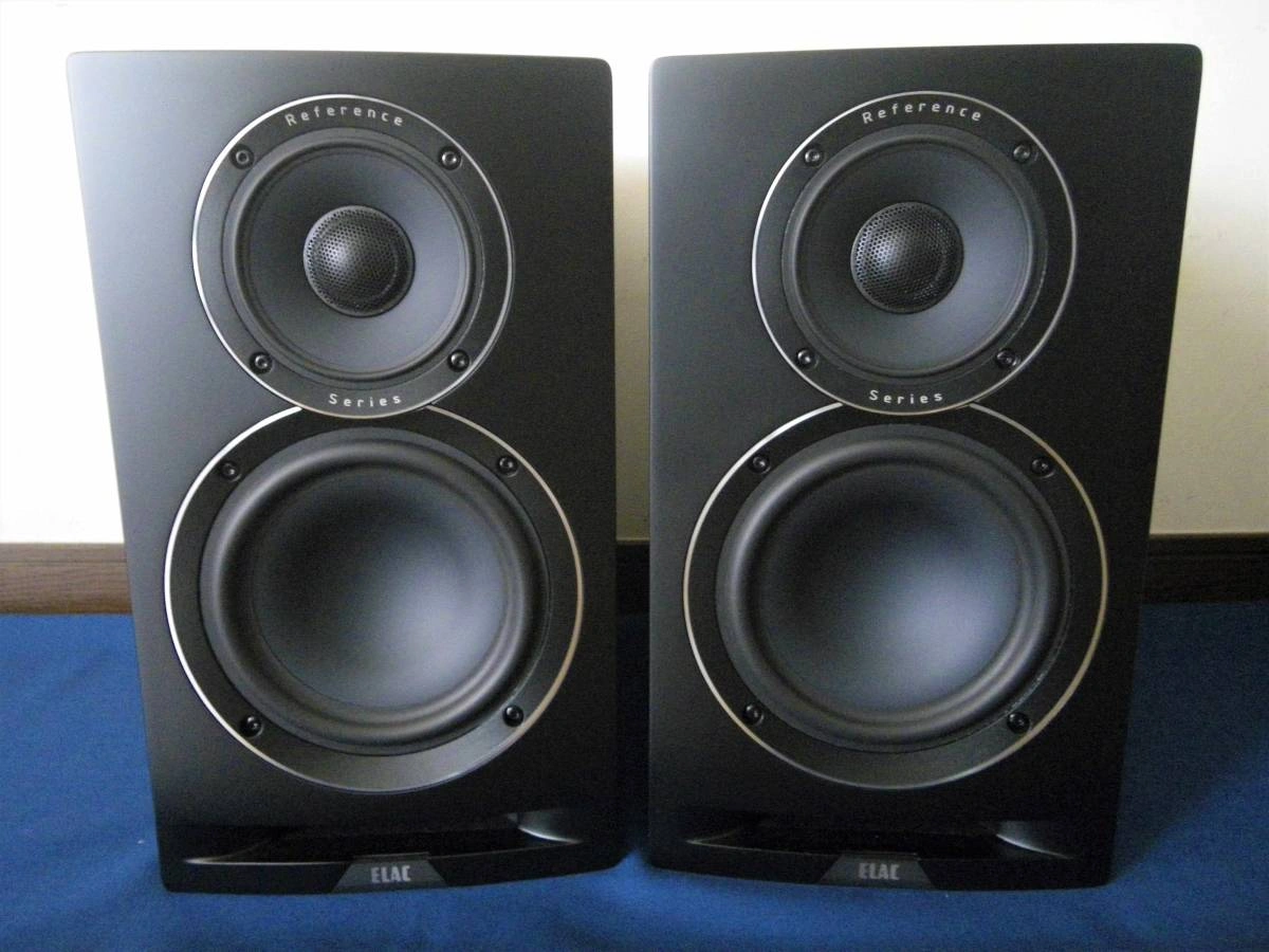 elac-uni-fi-reference-ubr62-%e3%83%9a%e3%82%a2-1
